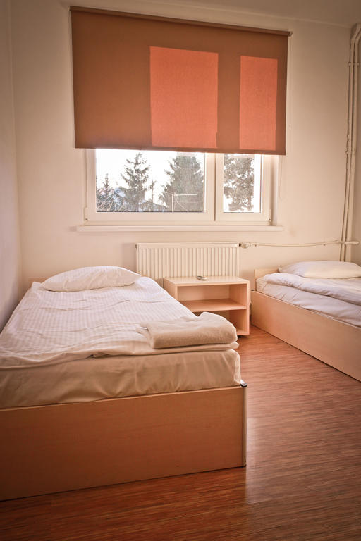 Hostel24 Bed&Breakfast Bydgoszcz Quarto foto