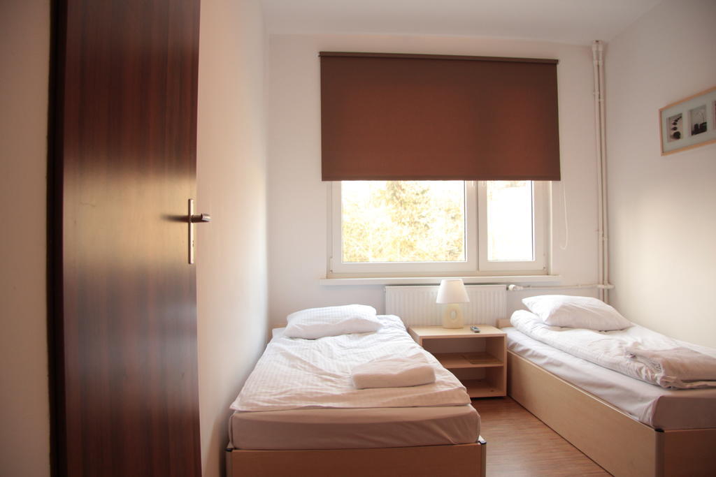 Hostel24 Bed&Breakfast Bydgoszcz Quarto foto