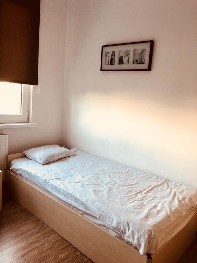 Hostel24 Bed&Breakfast Bydgoszcz Exterior foto
